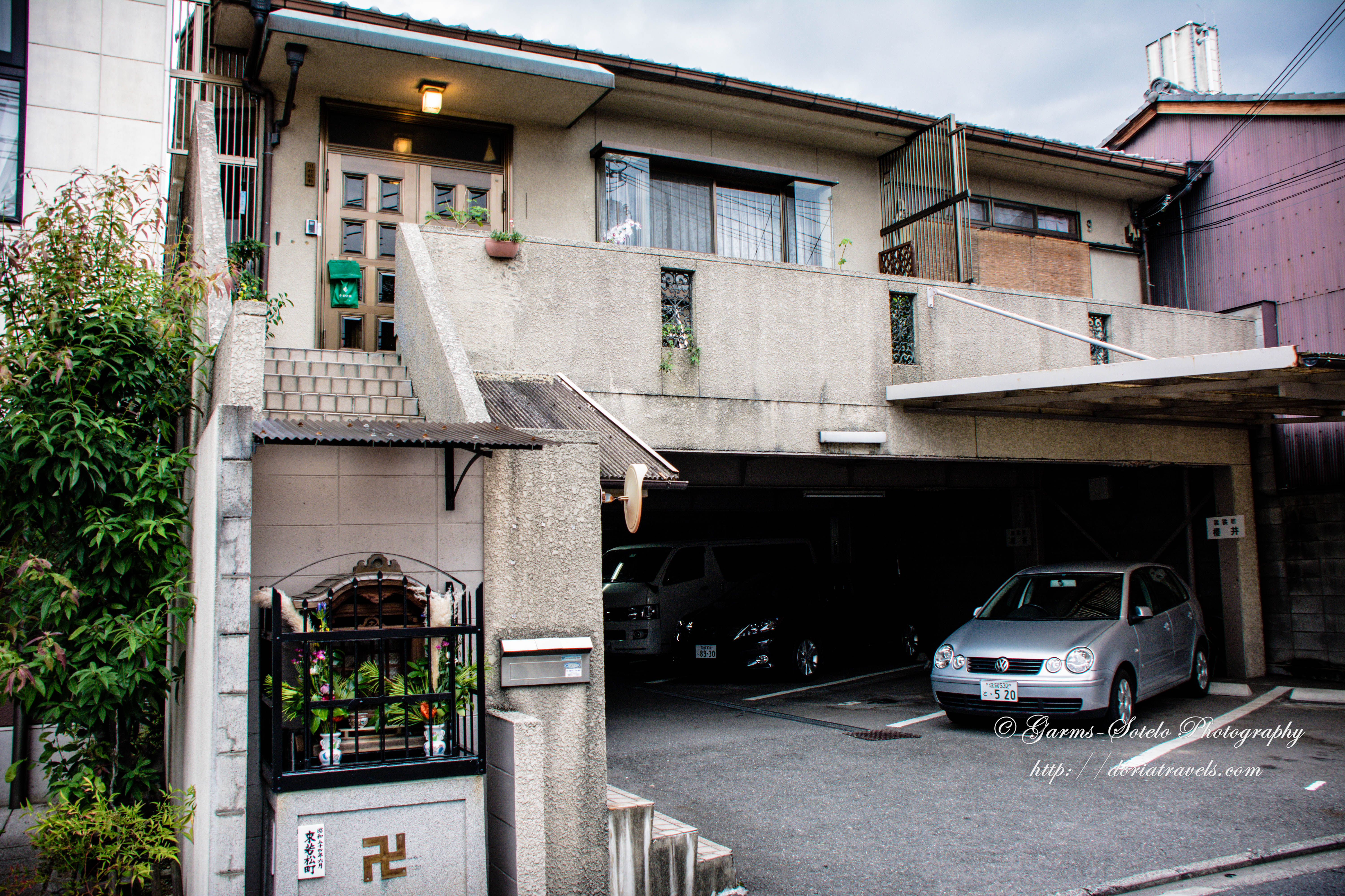 House with a Large Garage